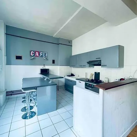 Apartment Le 12 - Hyper Centre, Spacieux, Industriel-